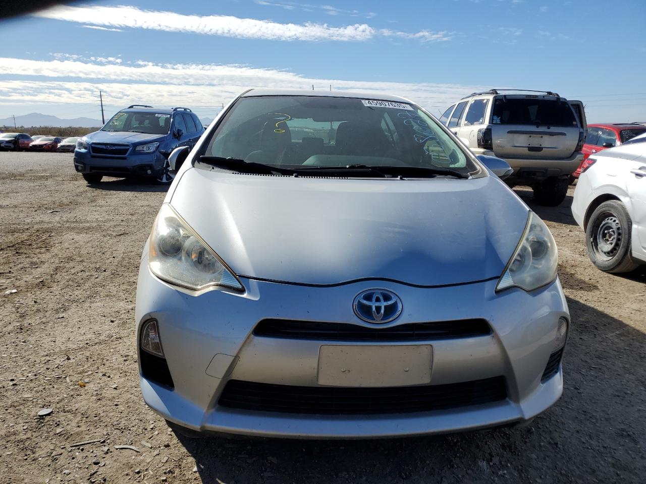 2013 Toyota Prius - Image 5