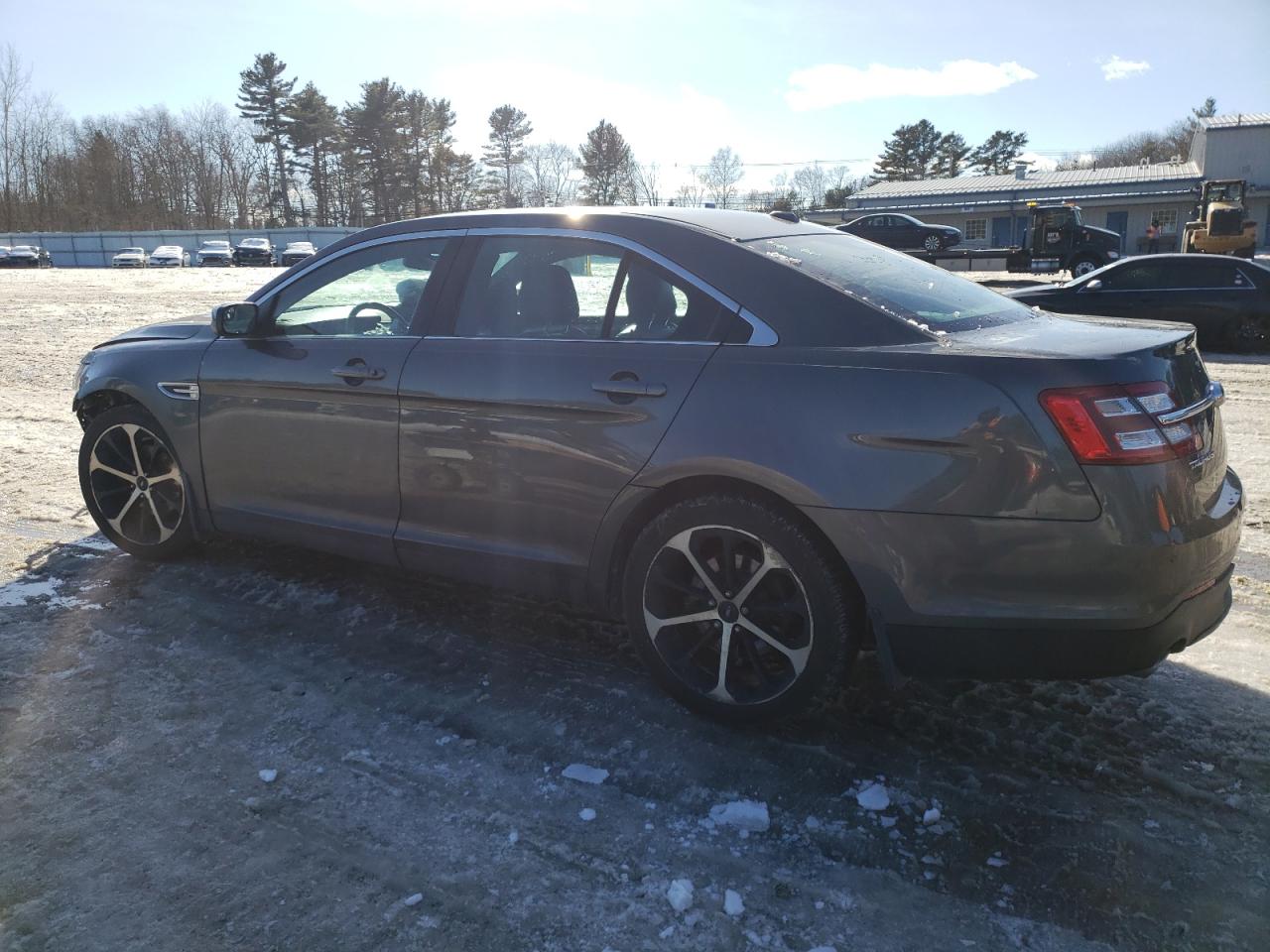 2016 Ford Taurus - Image 2