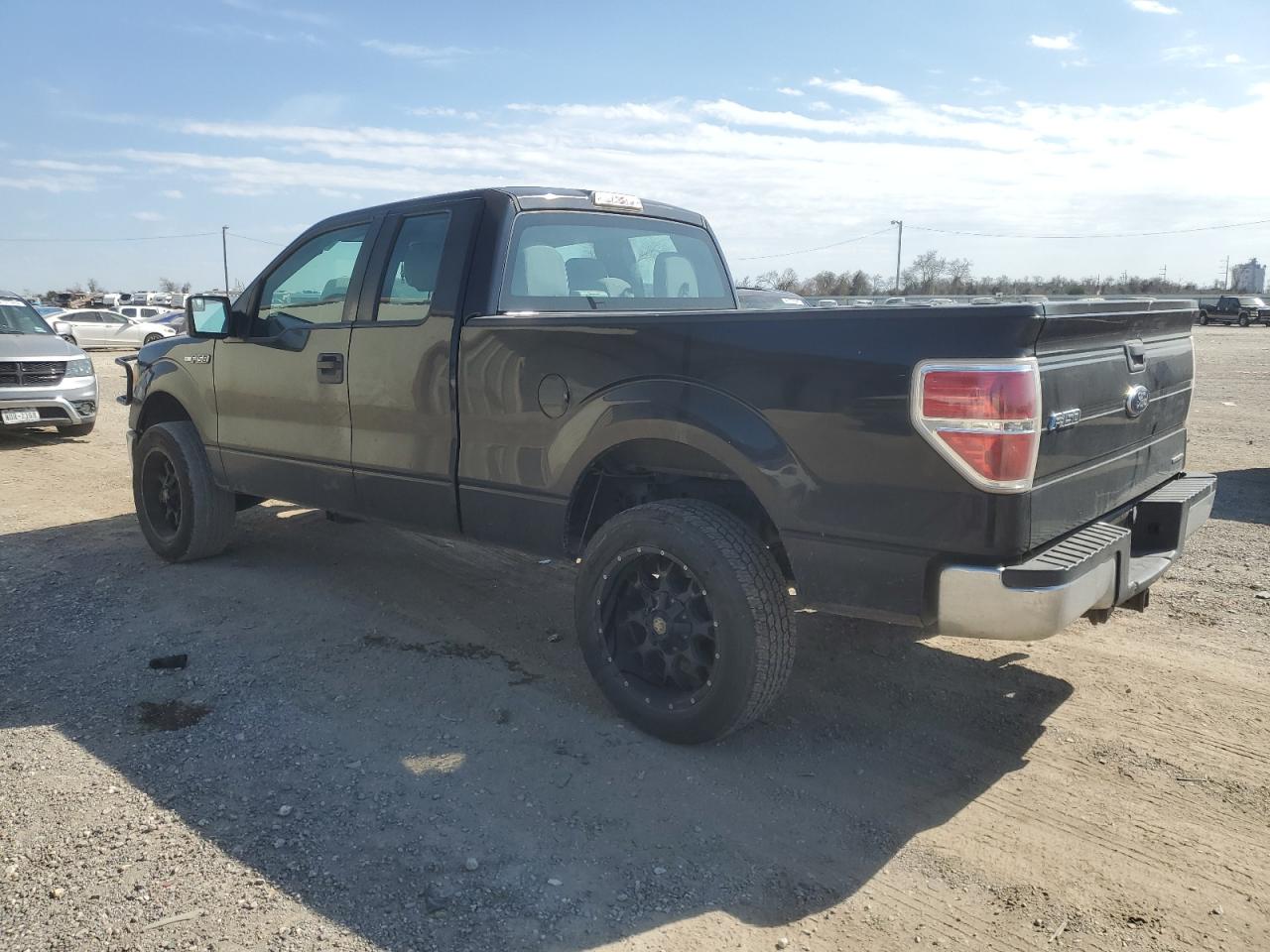2013 Ford F-150 - Image 2