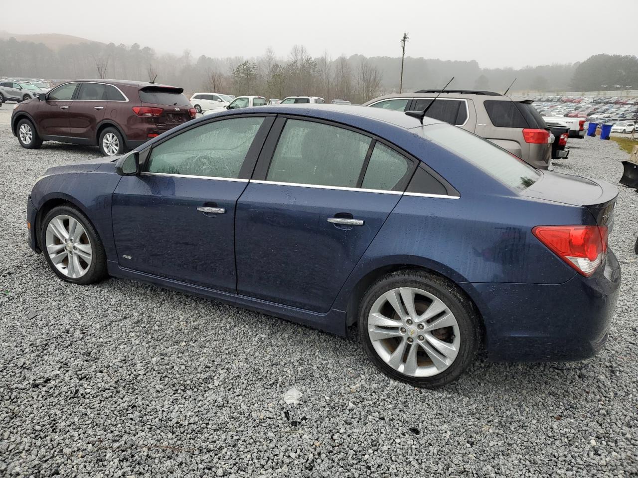 2011 Chevrolet Cruze - Image 2