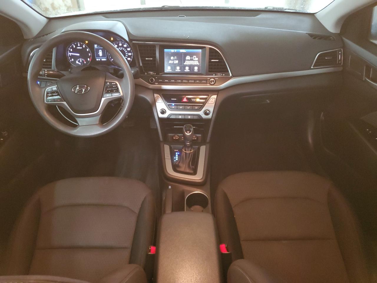 2018 Hyundai Elantra - Image 8