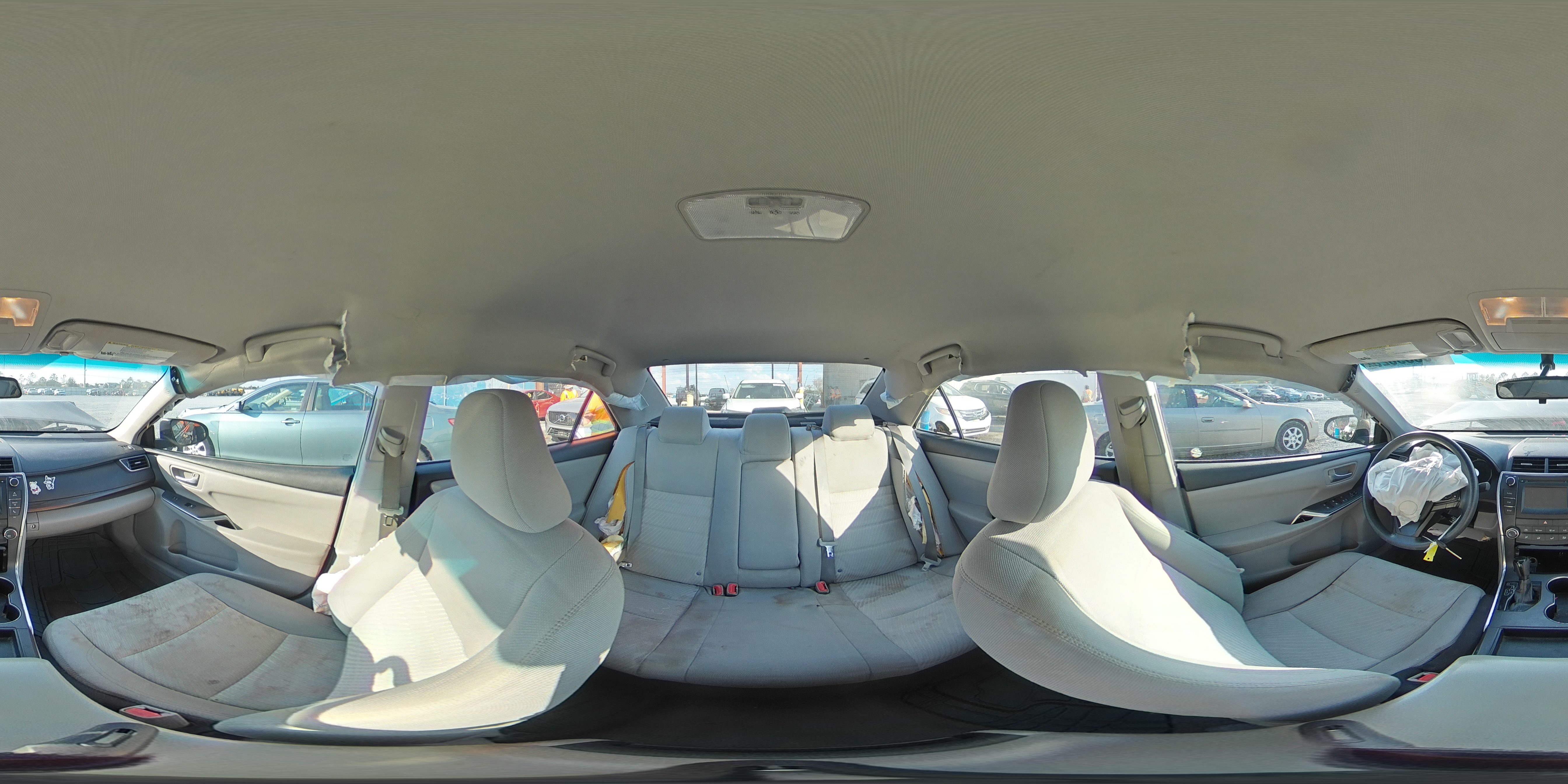2016 Toyota Camry - Image 14