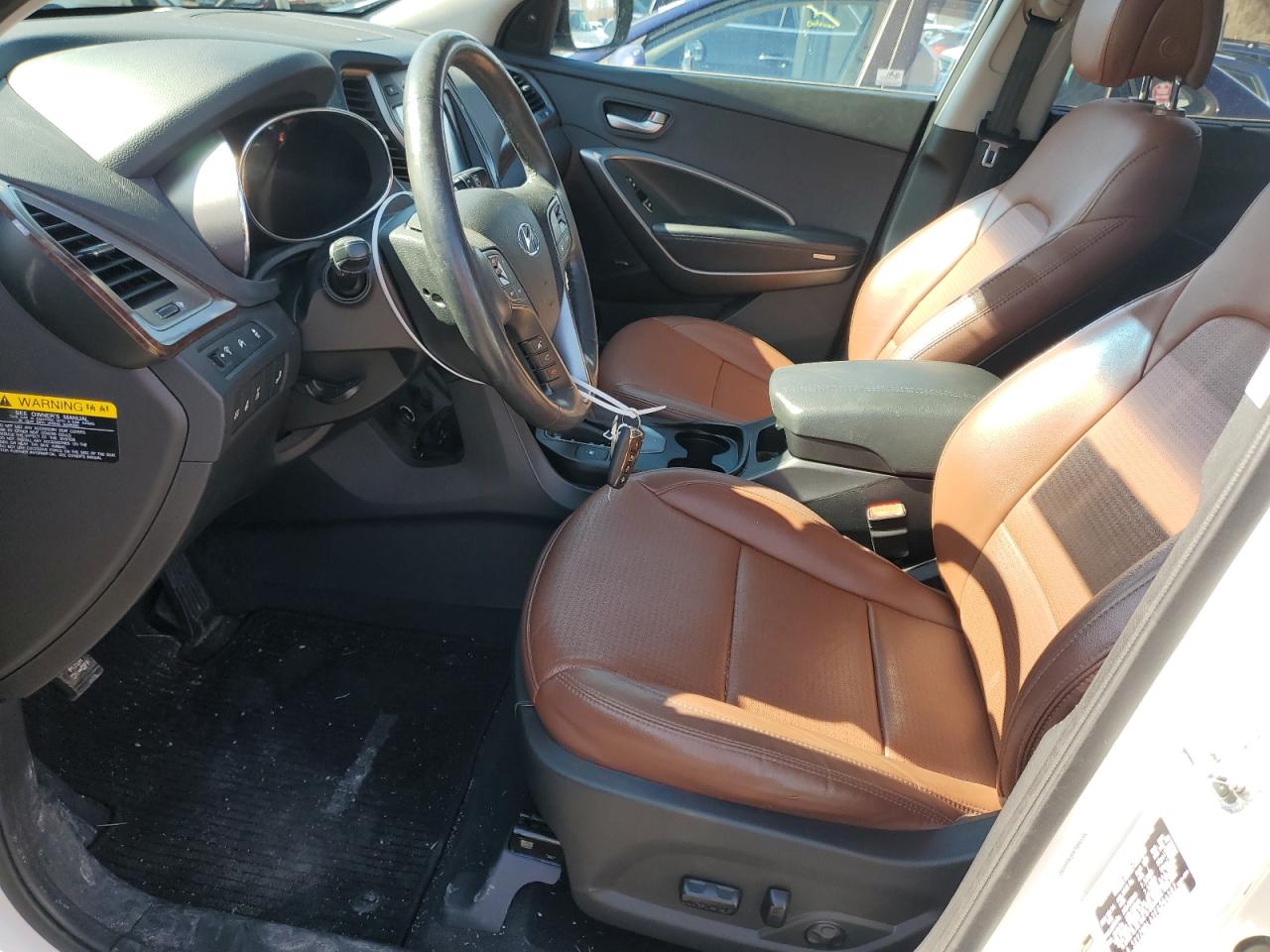 2015 Hyundai Santa Fe - Image 7