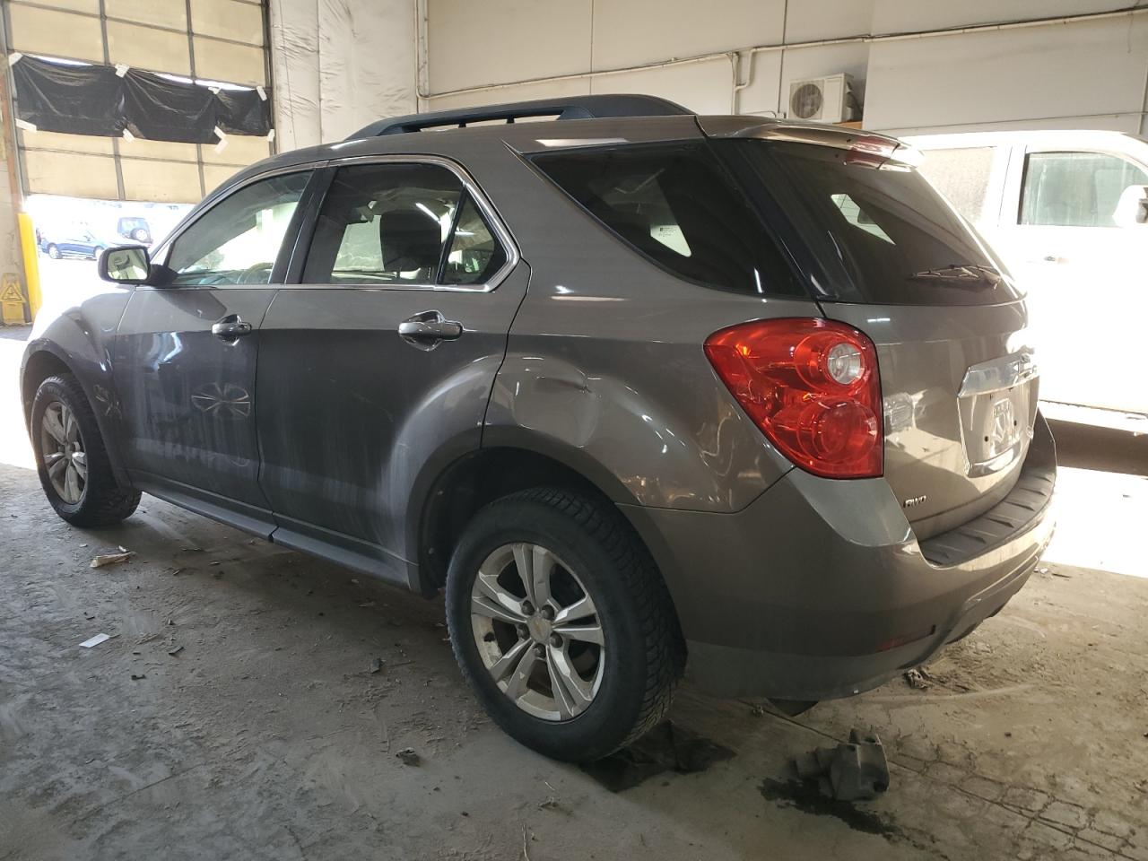 2011 Chevrolet Equinox - Image 2