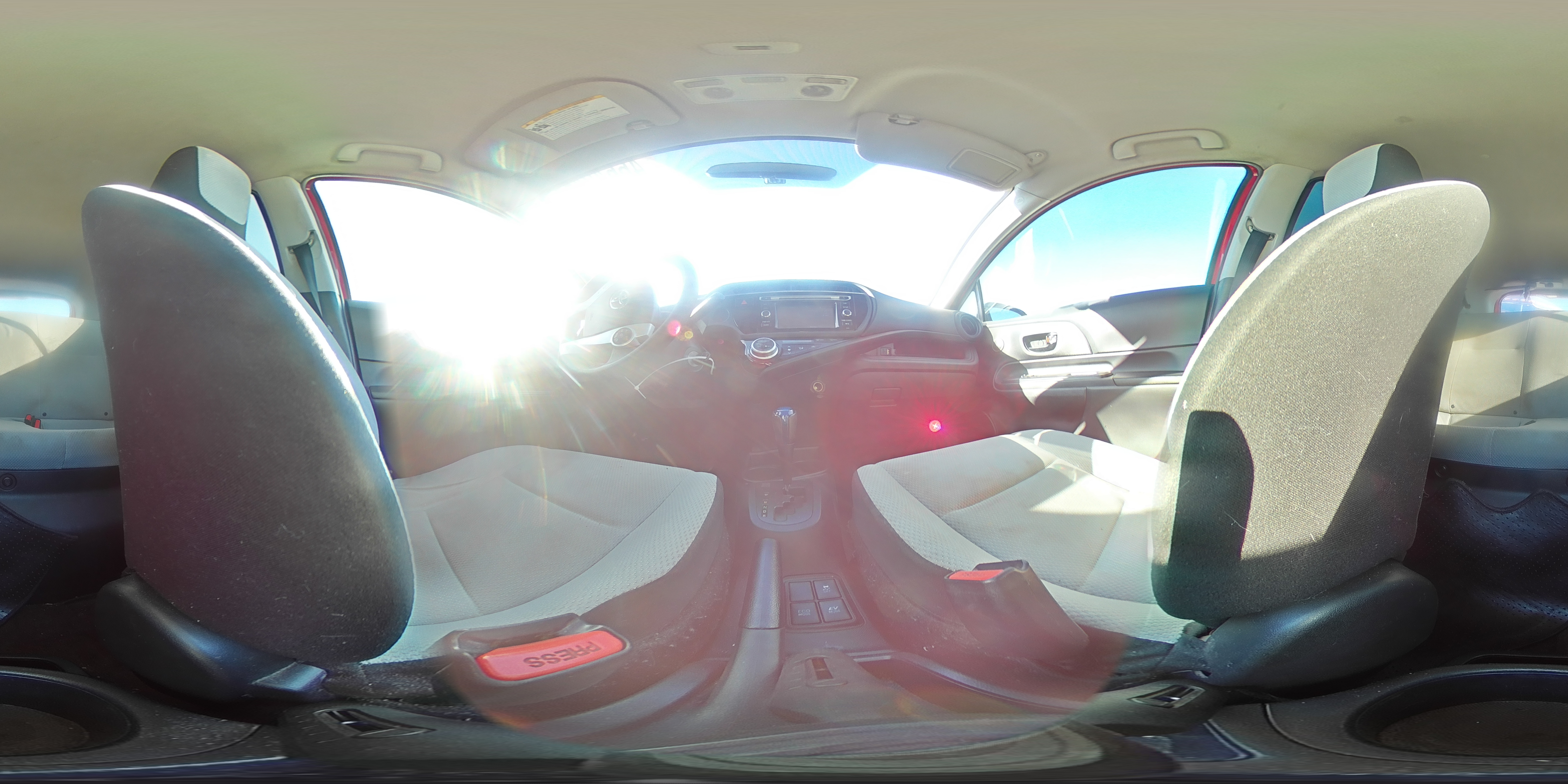 2016 Toyota Prius - Image 12