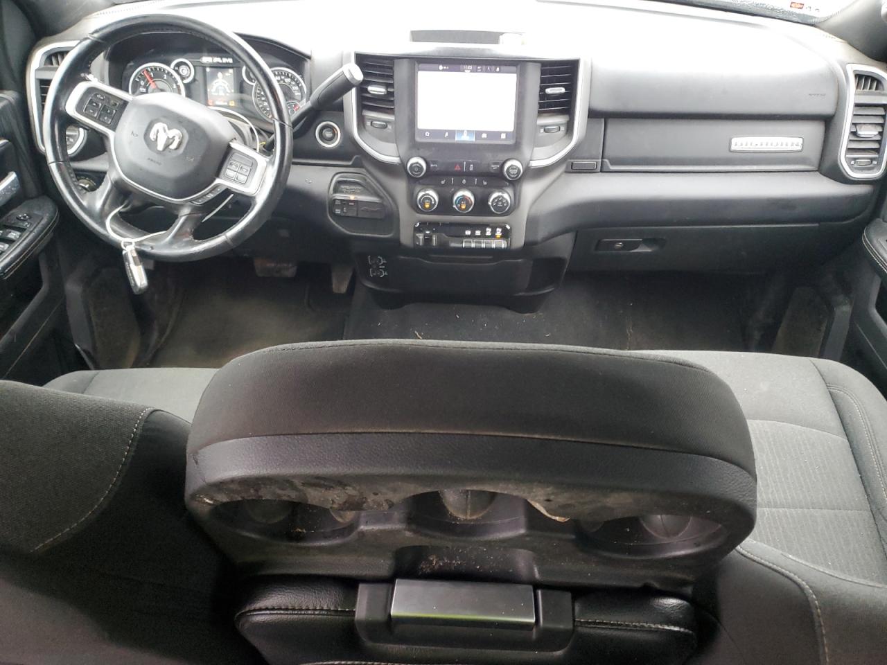 2022 RAM 2500 - Image 8