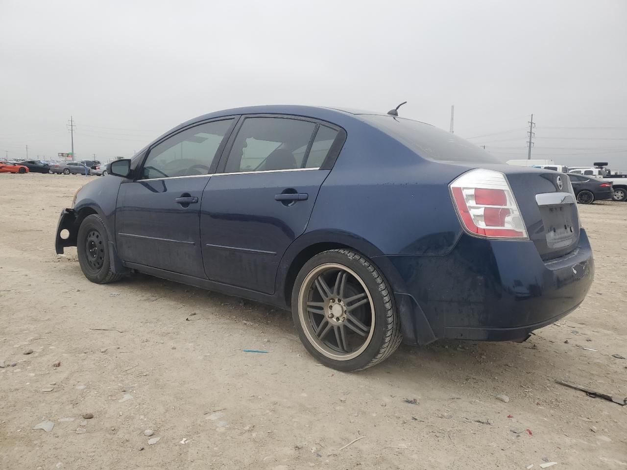 2010 Nissan Sentra - Image 2