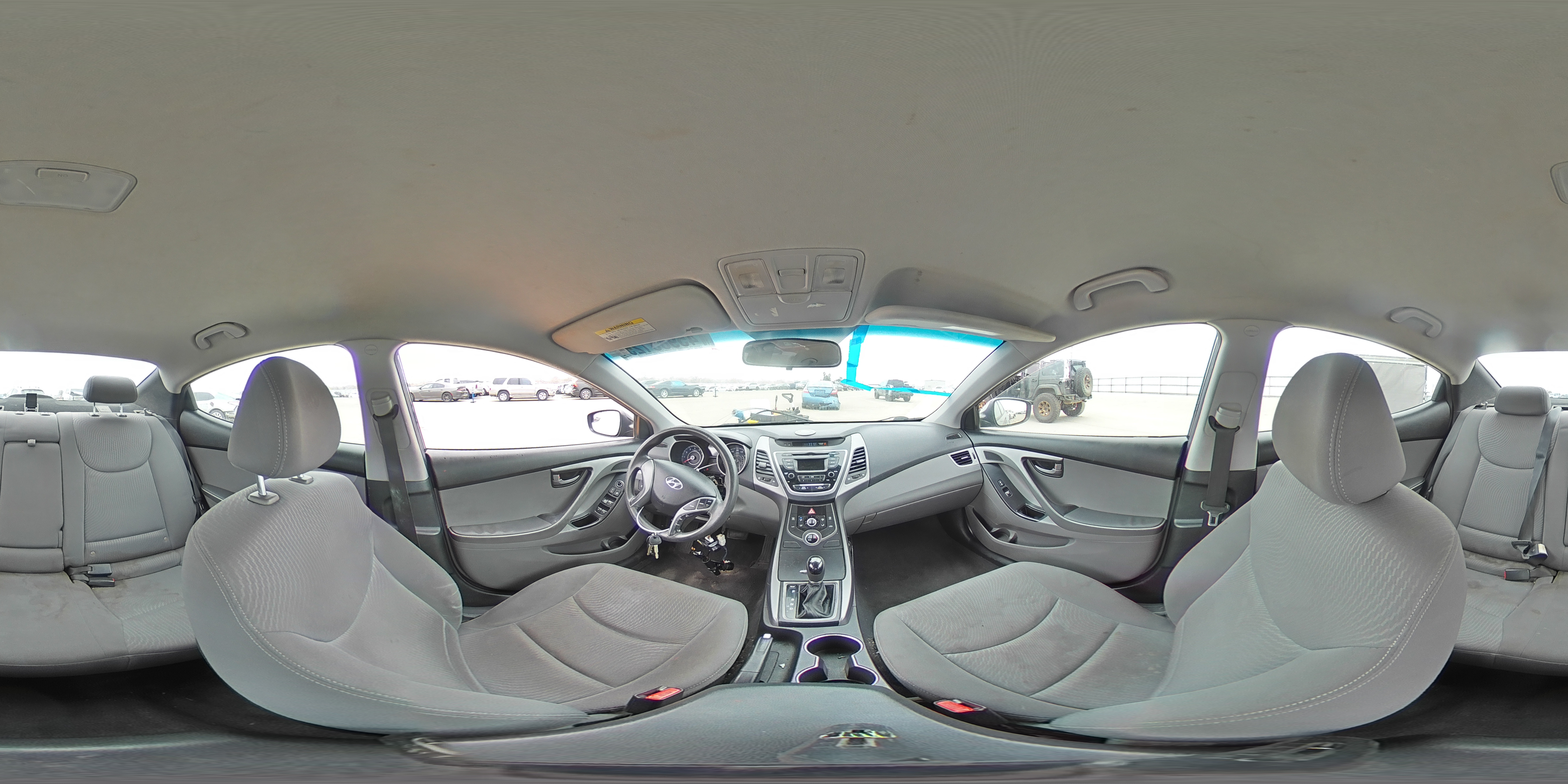 2015 Hyundai Elantra - Image 13