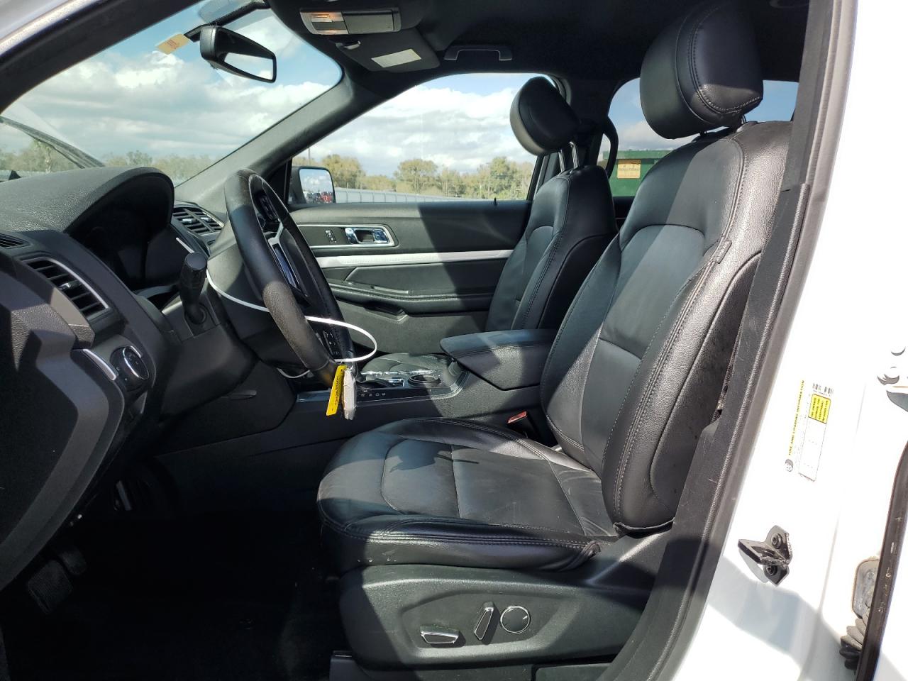 2017 Ford Explorer - Image 7