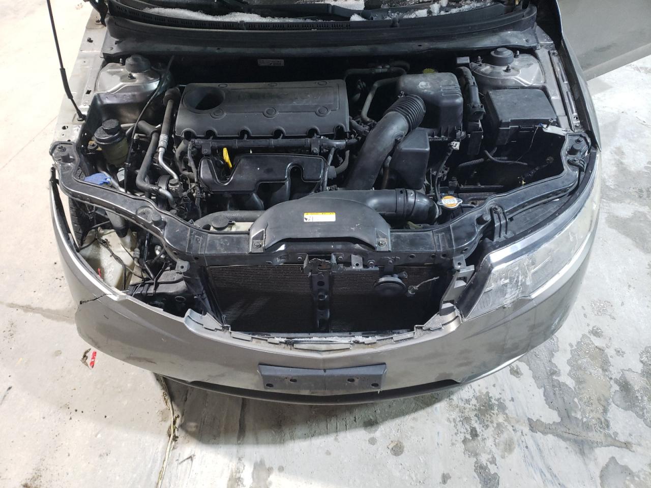 2011 Kia Forte - Image 11