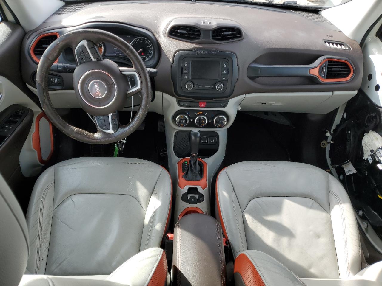 2016 Jeep Renegade - Image 8