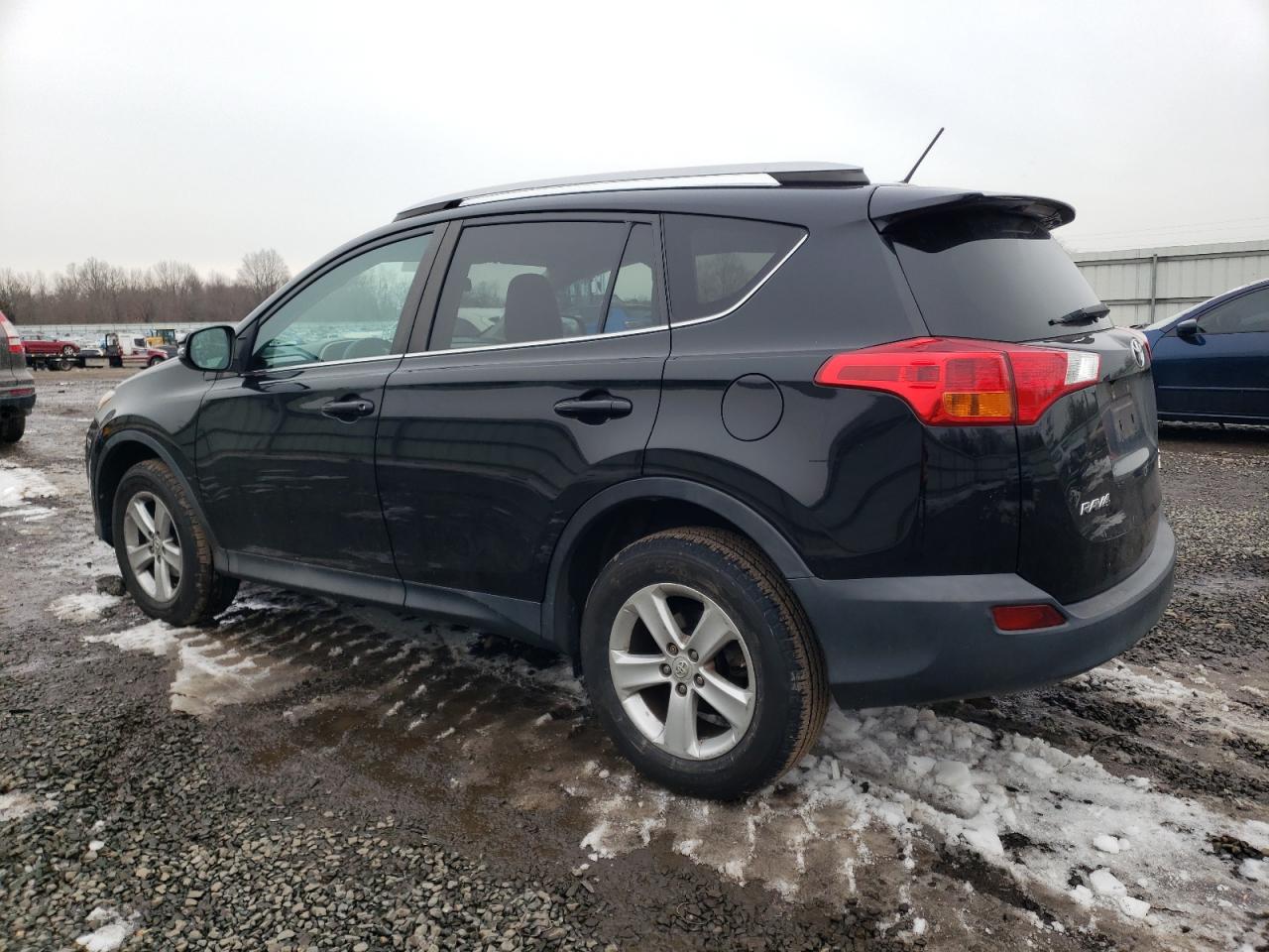 2013 Toyota RAV 4 - Image 2