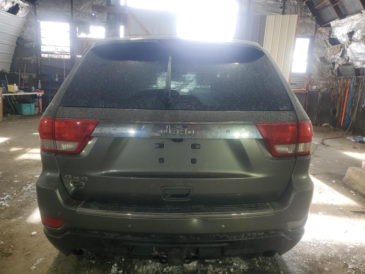2011 Jeep Grand Cherokee - Image 6