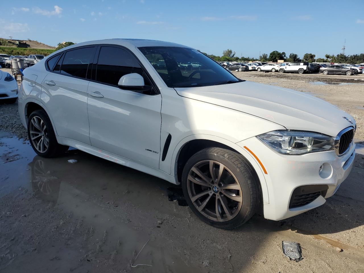 2015 BMW X6 - Image 4