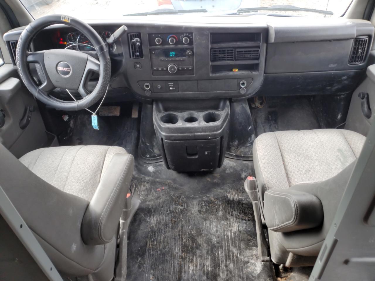 2012 GMC Savana - Image 8