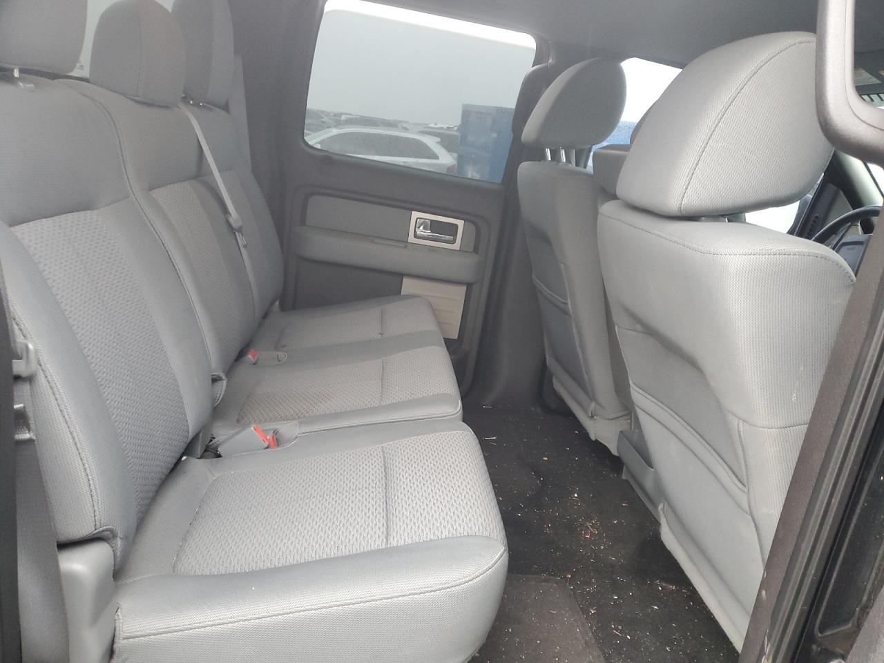 2011 Ford F-150 - Image 10