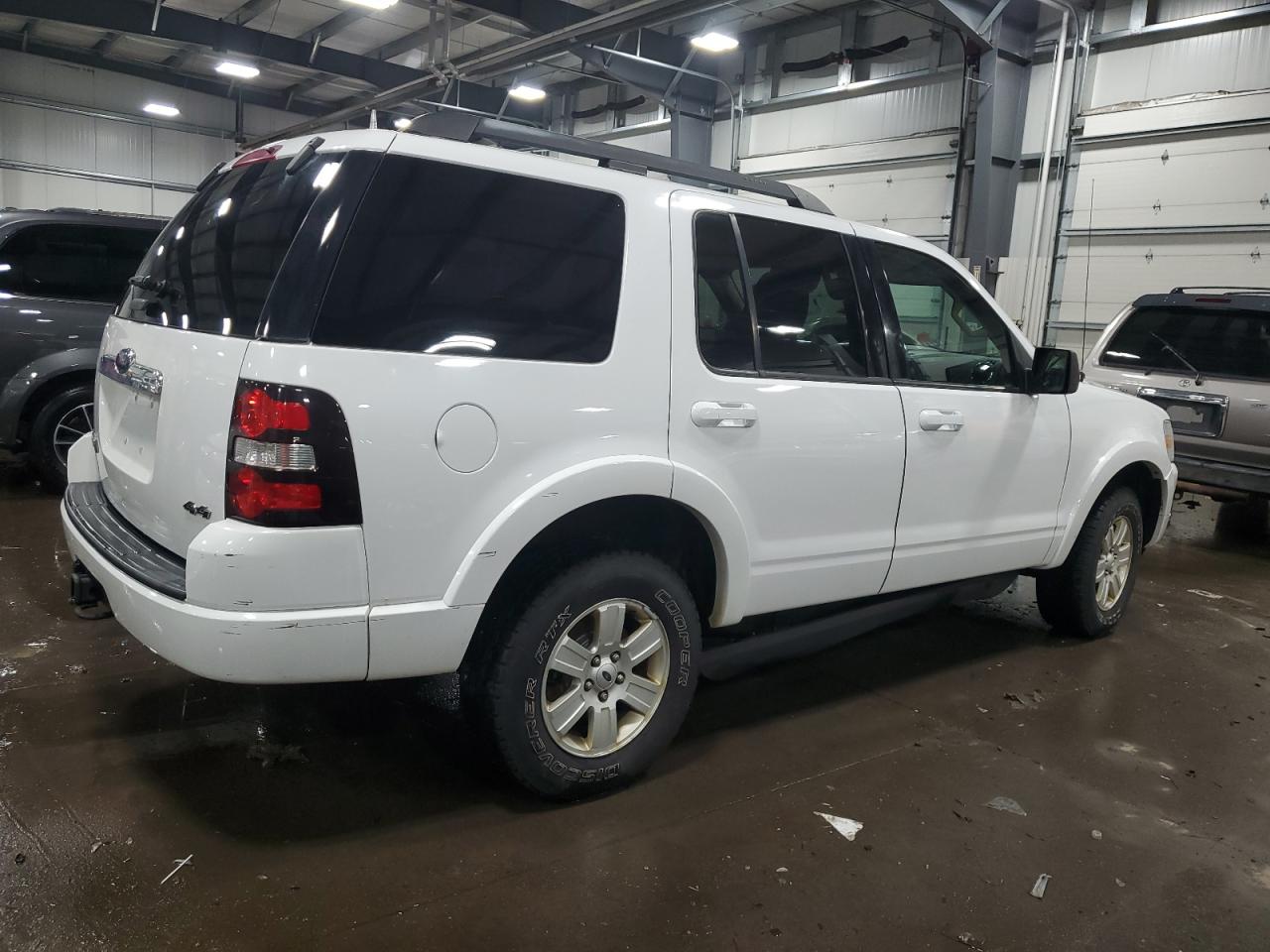 2010 Ford Explorer - Image 3