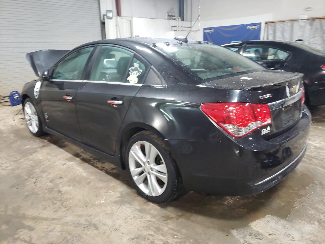 2015 Chevrolet Cruze - Image 2