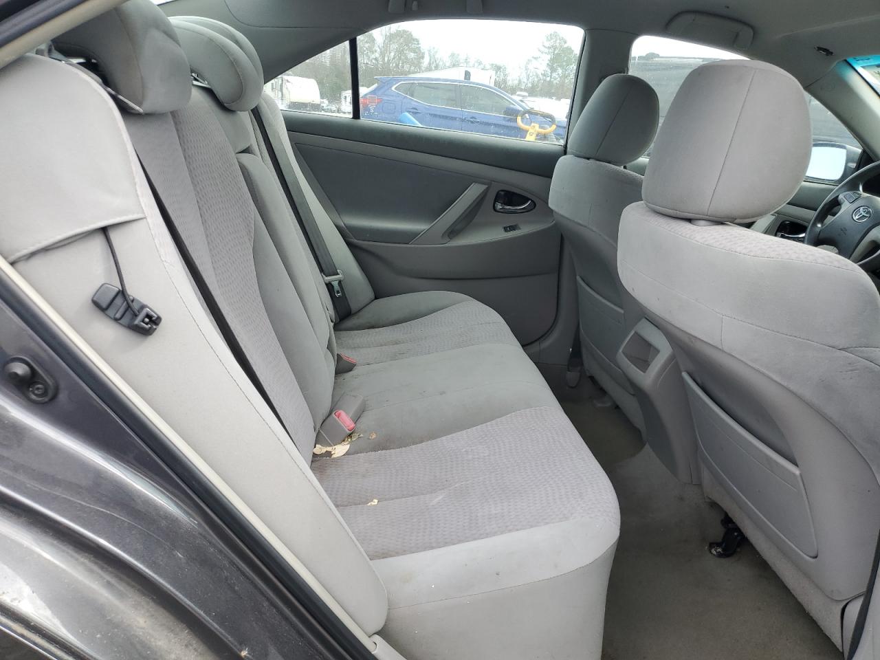 2011 Toyota Camry - Image 10