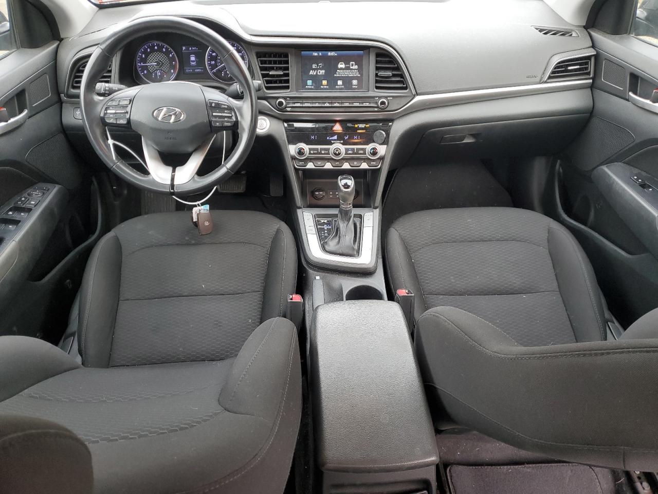 2019 Hyundai Elantra - Image 8