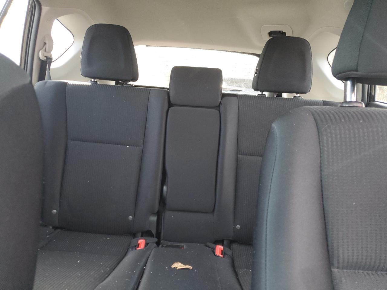 2015 Toyota RAV 4 - Image 10