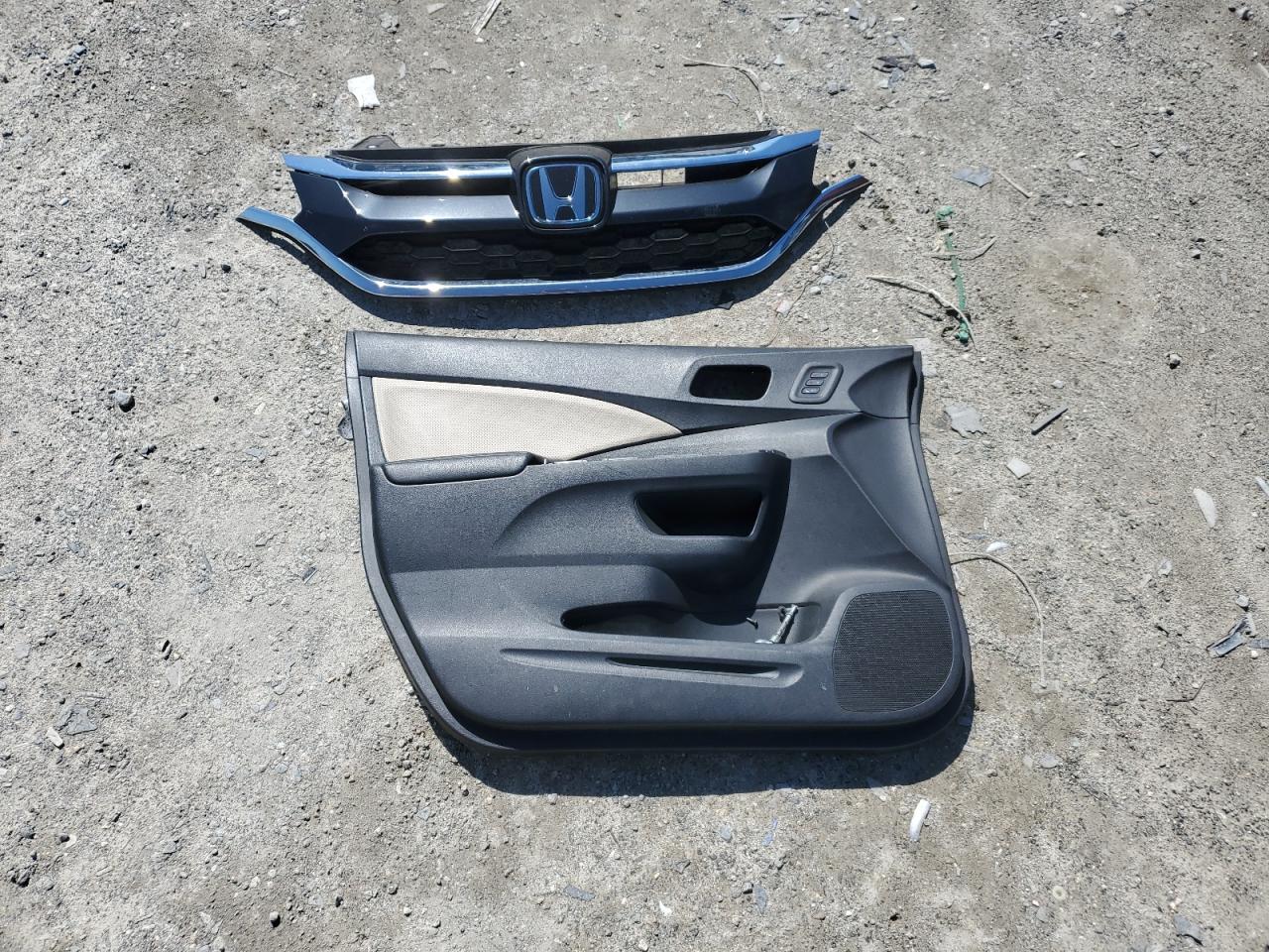 2015 Honda CR-V - Image 13