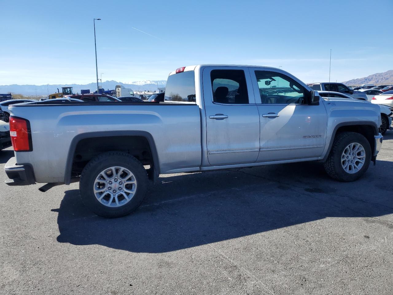 2014 GMC Sierra - Image 3