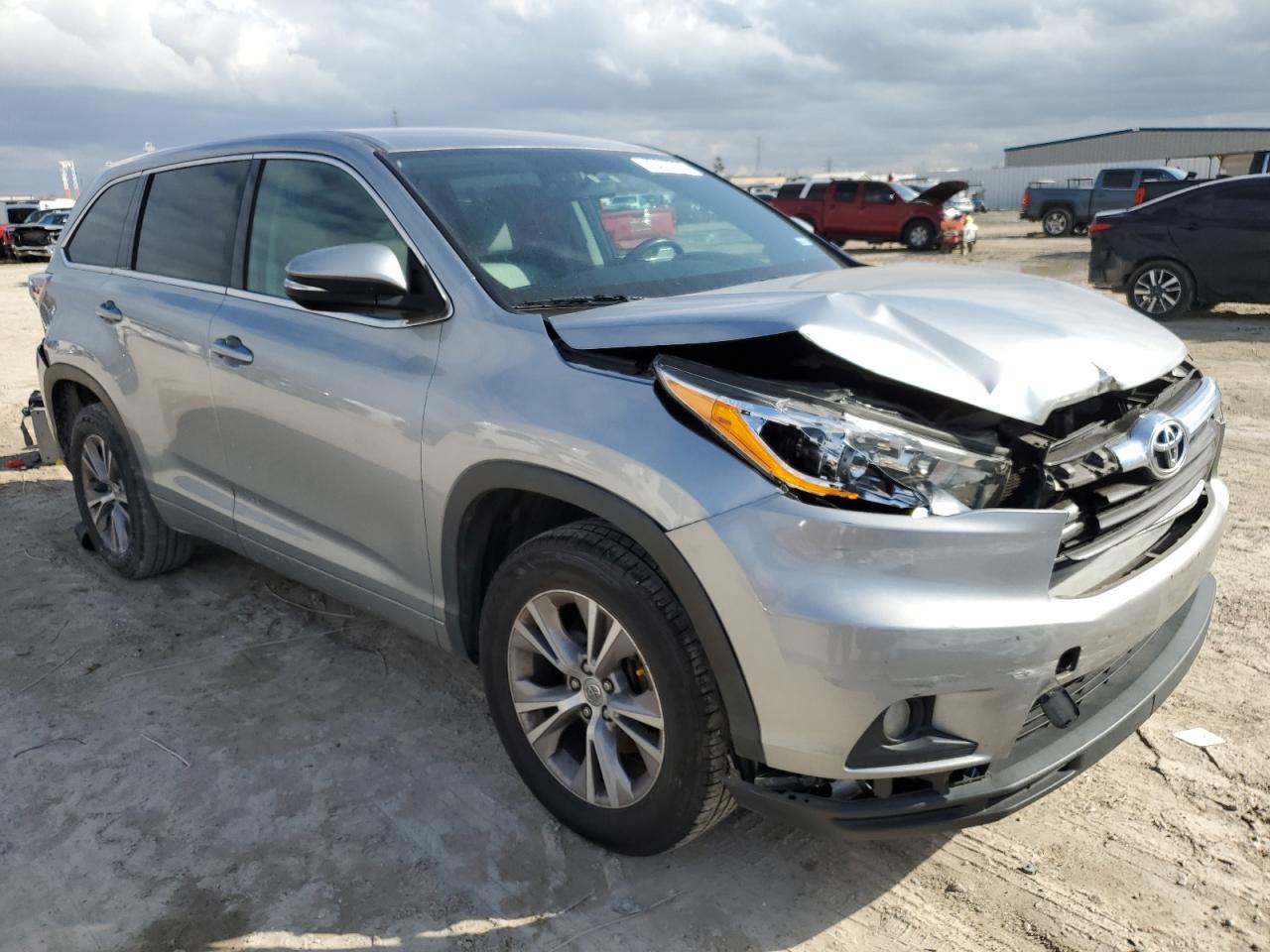 2014 Toyota Highlander - Image 4
