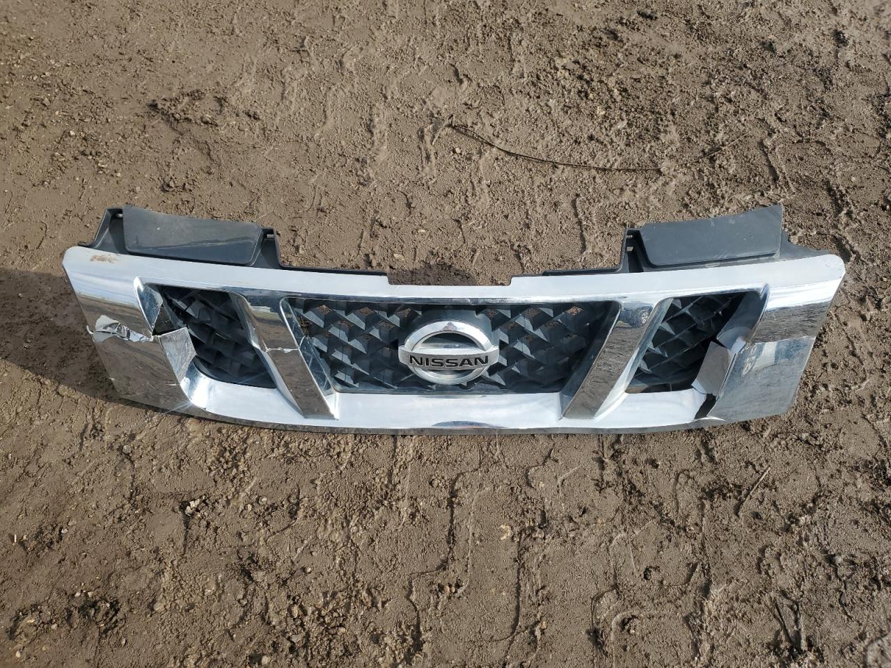 2012 Nissan Titan - Image 14
