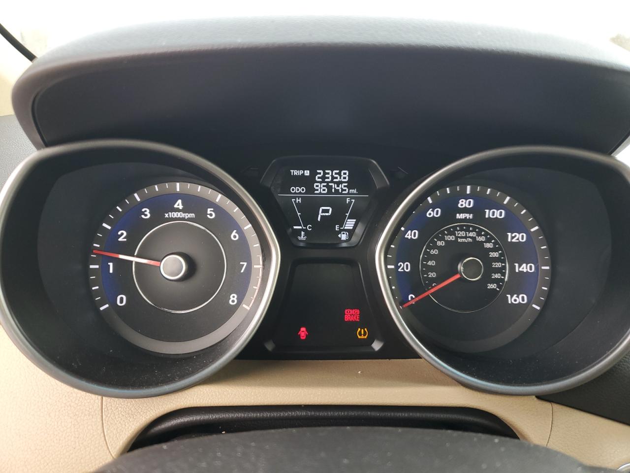 2012 Hyundai Elantra - Image 9