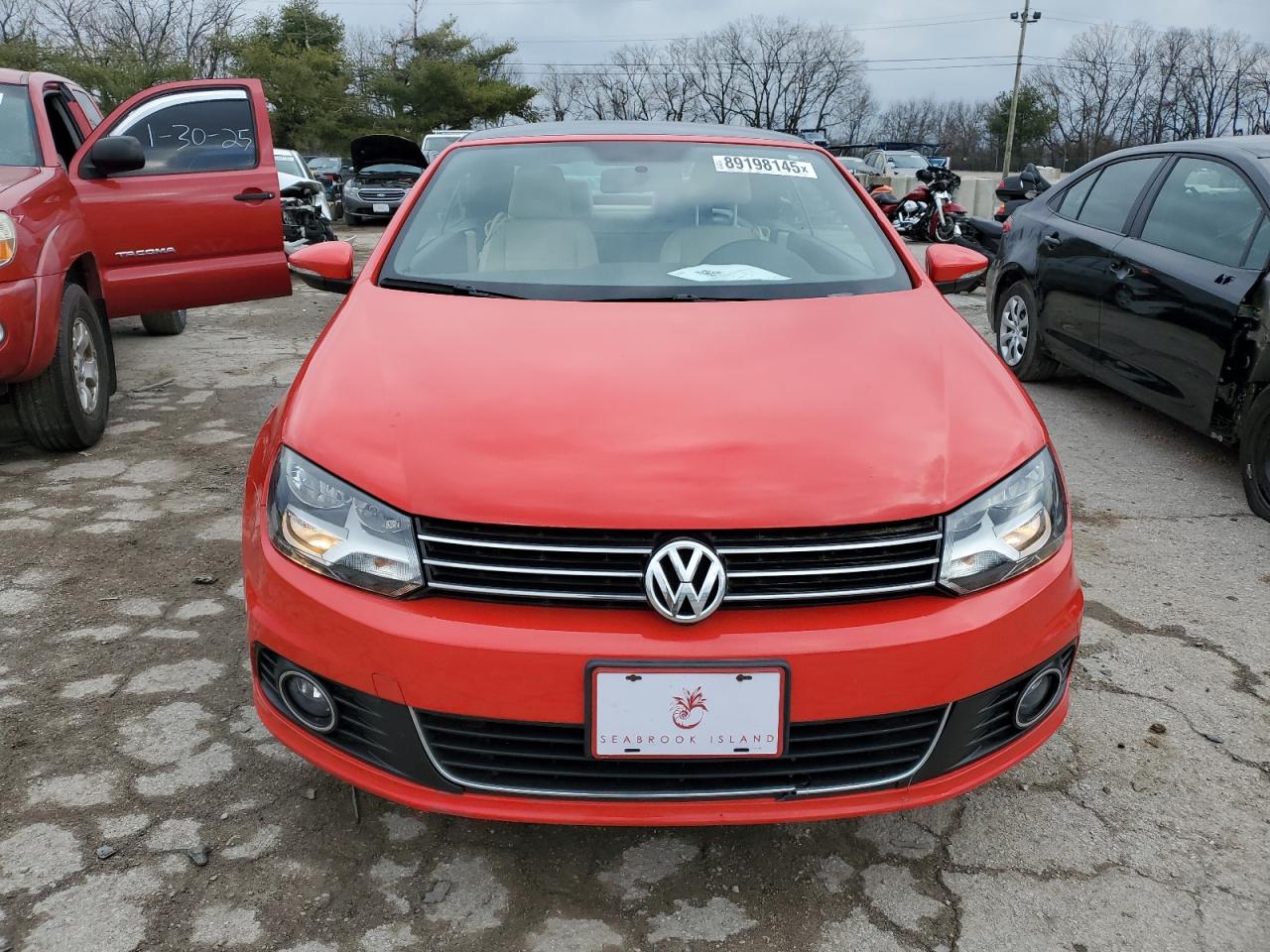 2016 Volkswagen Eos - Image 5