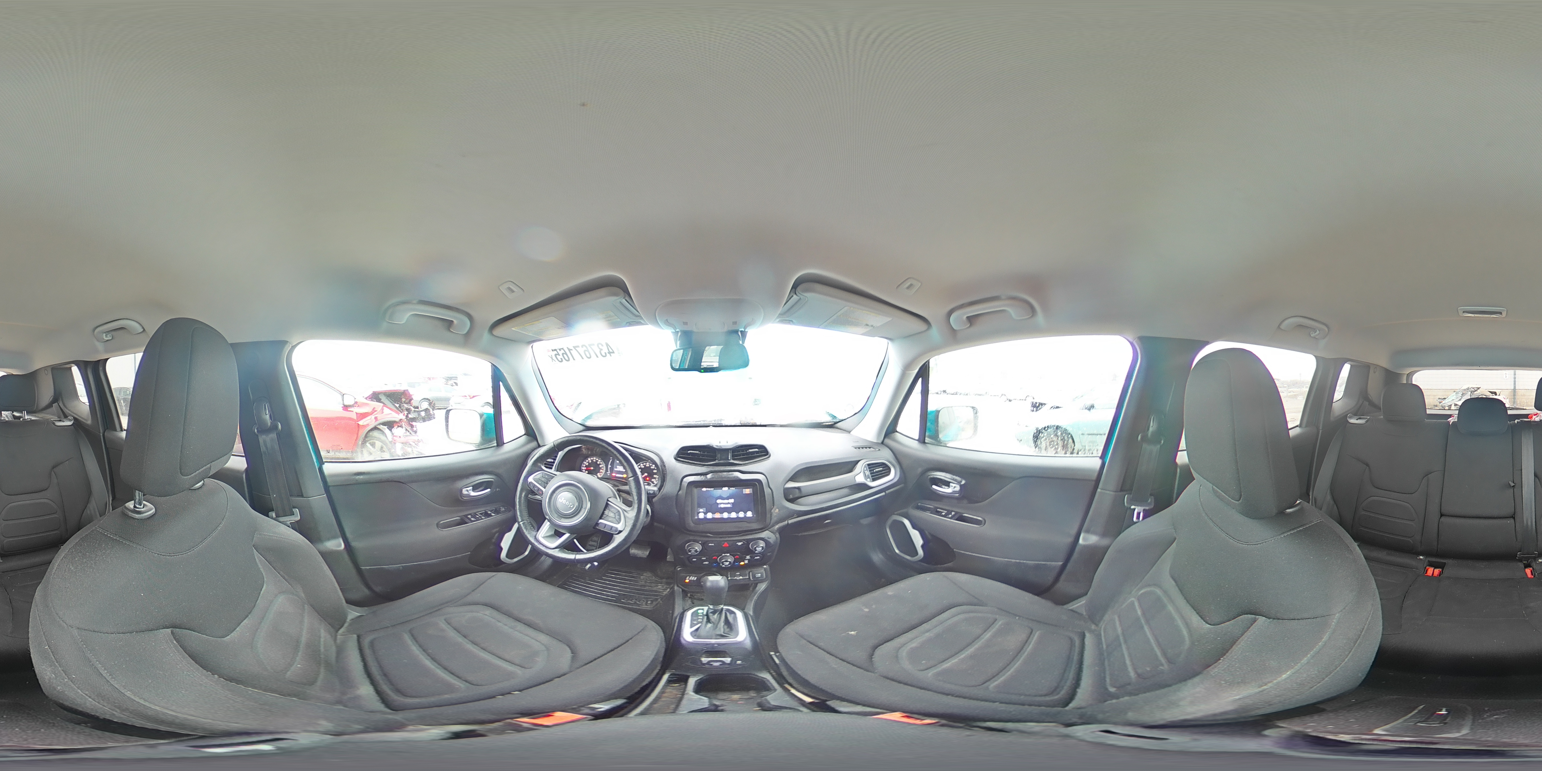2020 Jeep Renegade - Image 15