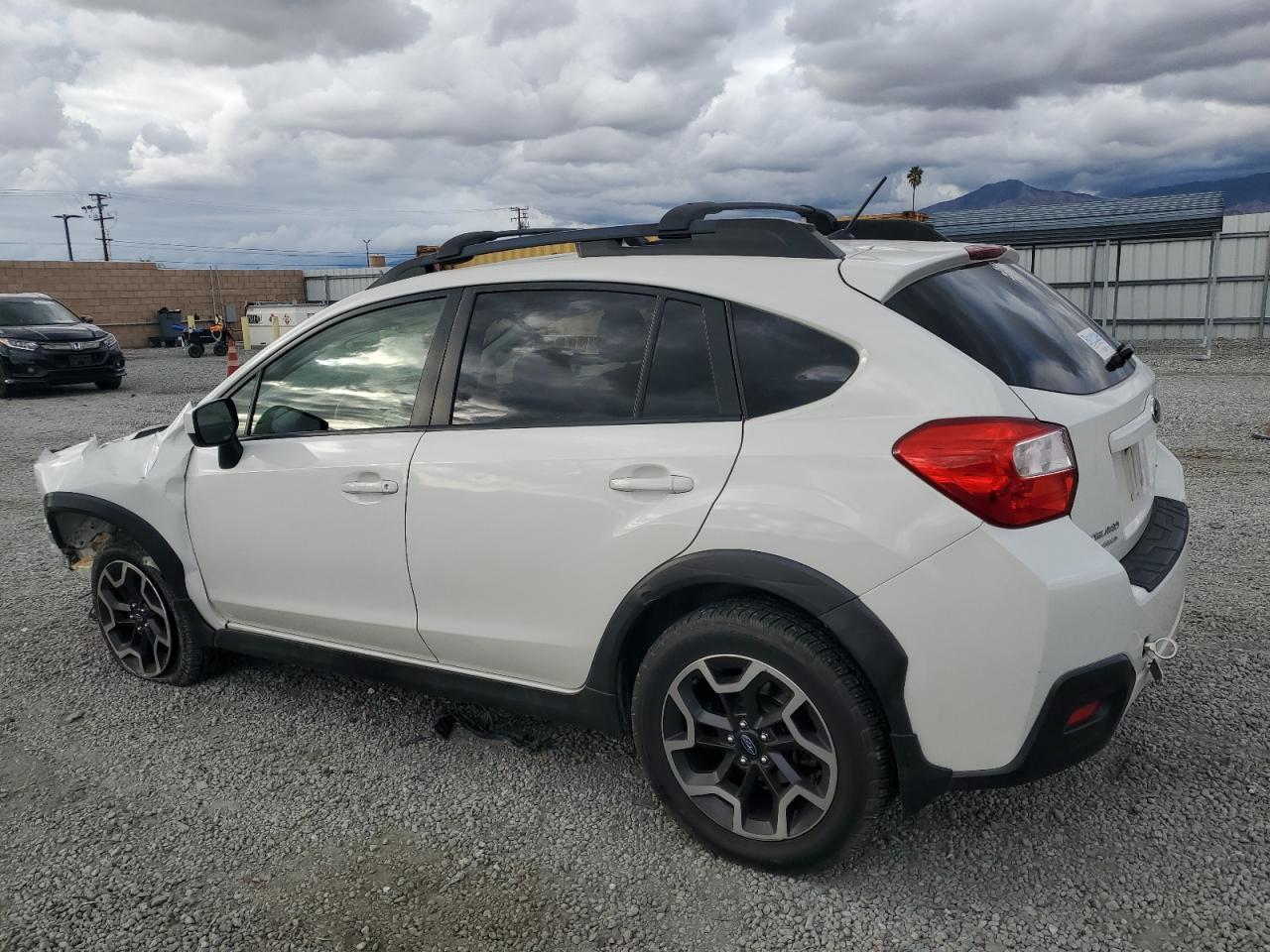 2016 Subaru XV - Image 2