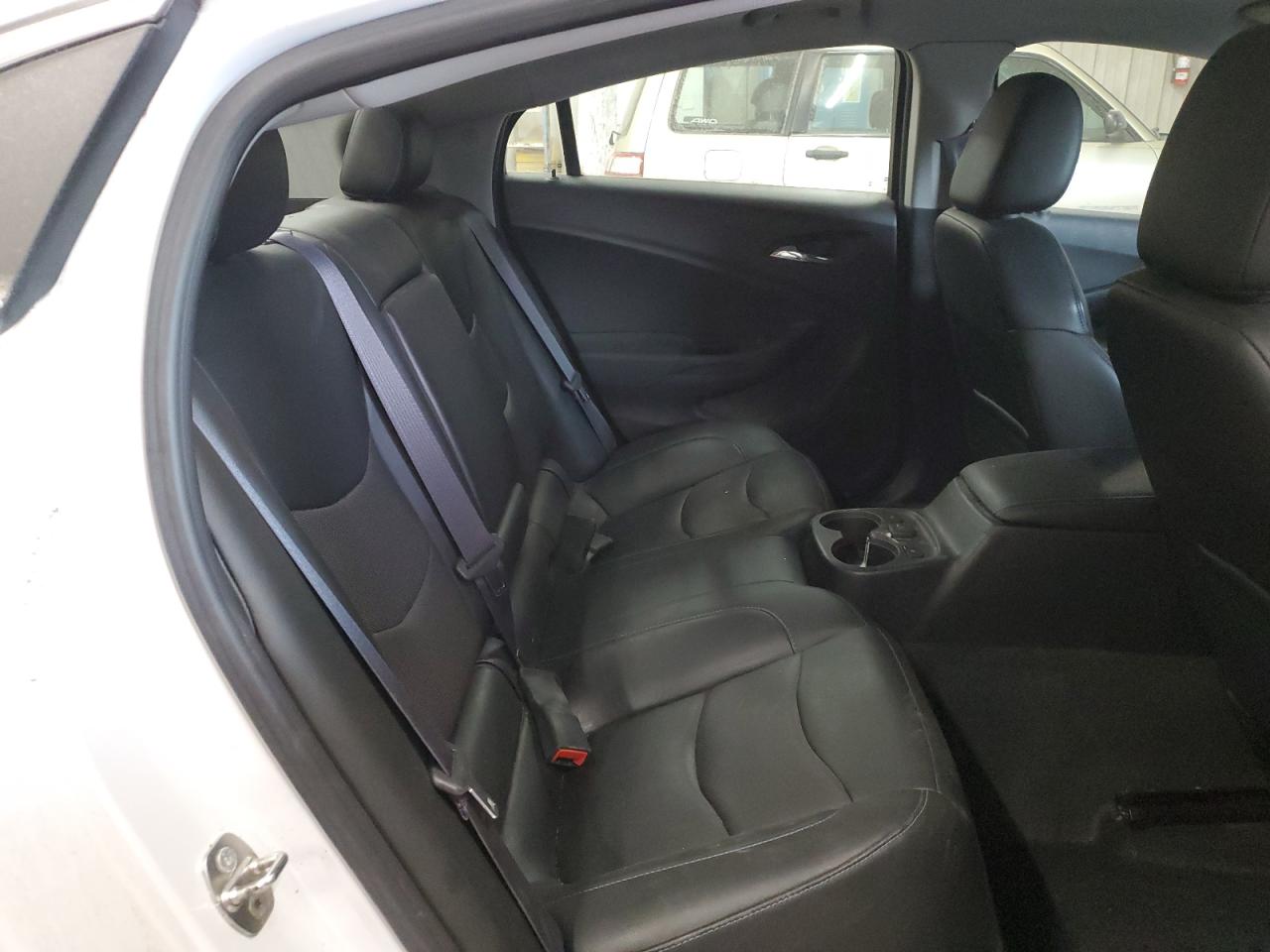 2017 Chevrolet Volt - Image 10