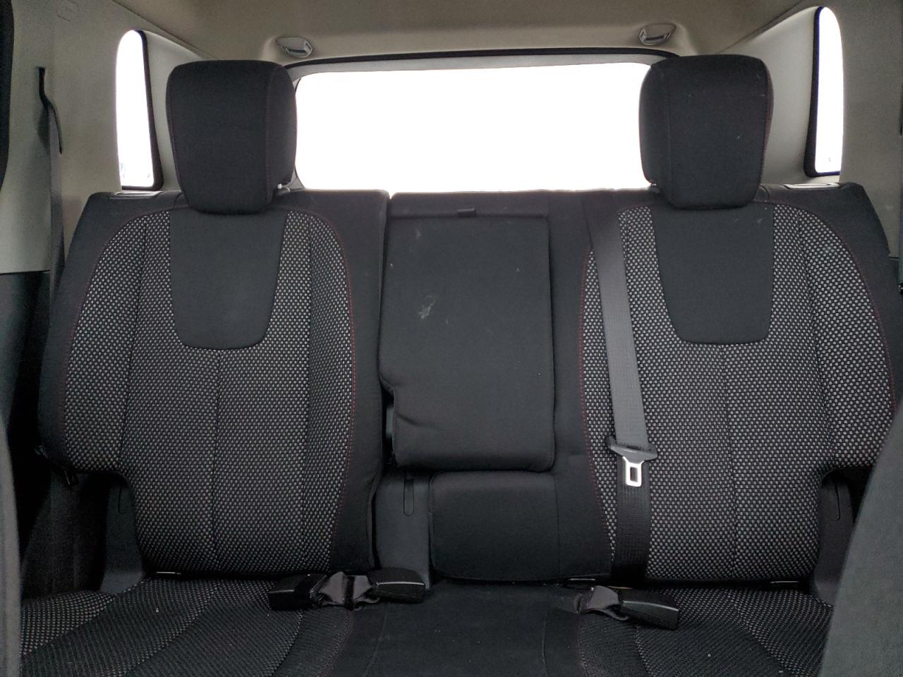 2015 GMC Terrain - Image 10