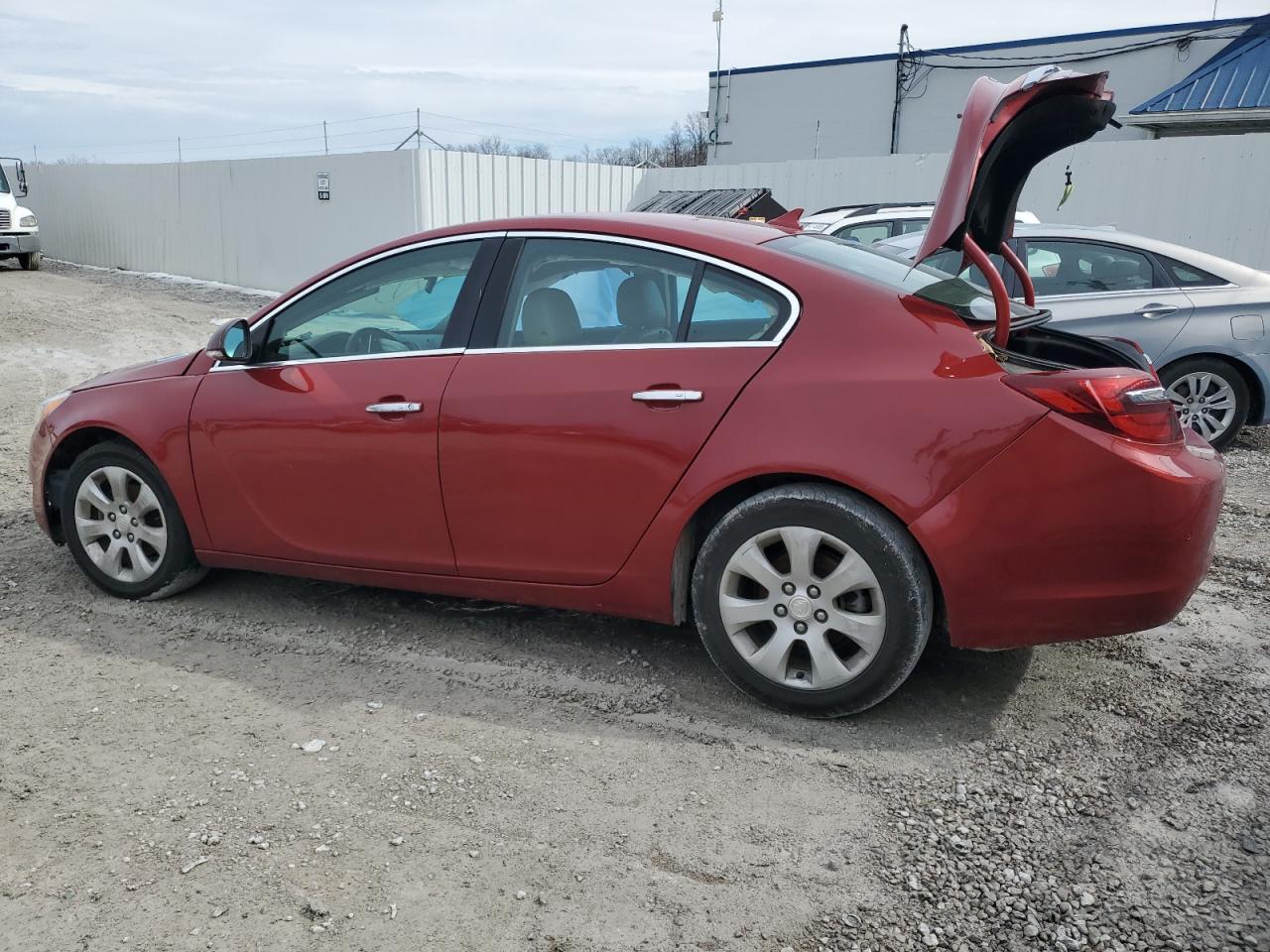 2014 Buick Regal - Image 2