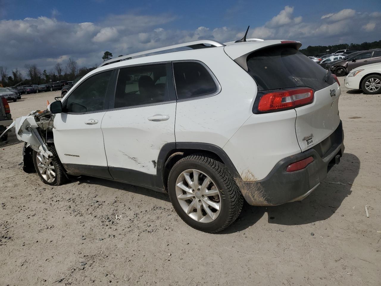 2015 Jeep Grand Cherokee - Image 2