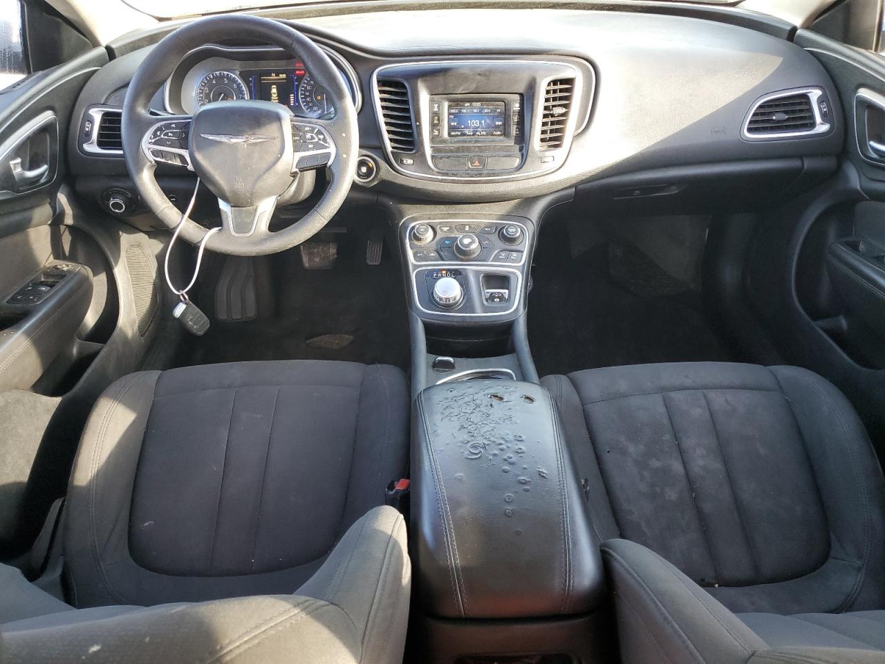 2016 Chrysler 200 - Image 8