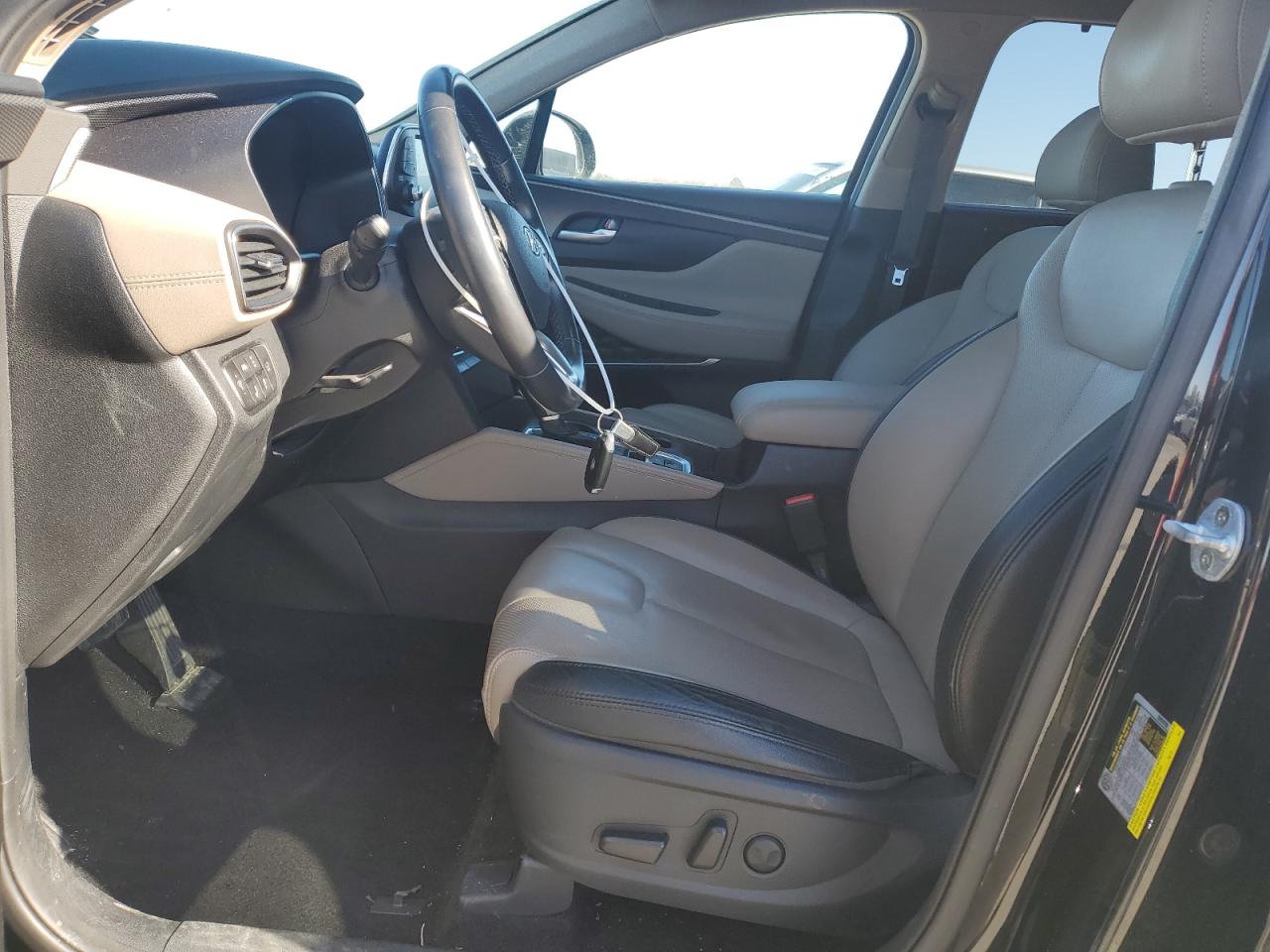 2019 Hyundai Santa Fe - Image 7