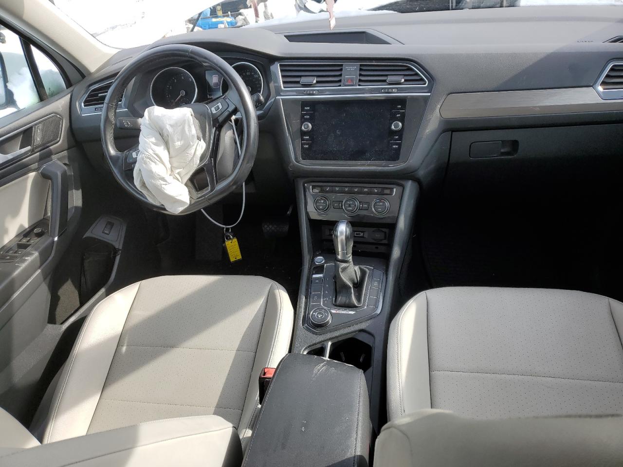 2018 Volkswagen Tiguan - Image 8