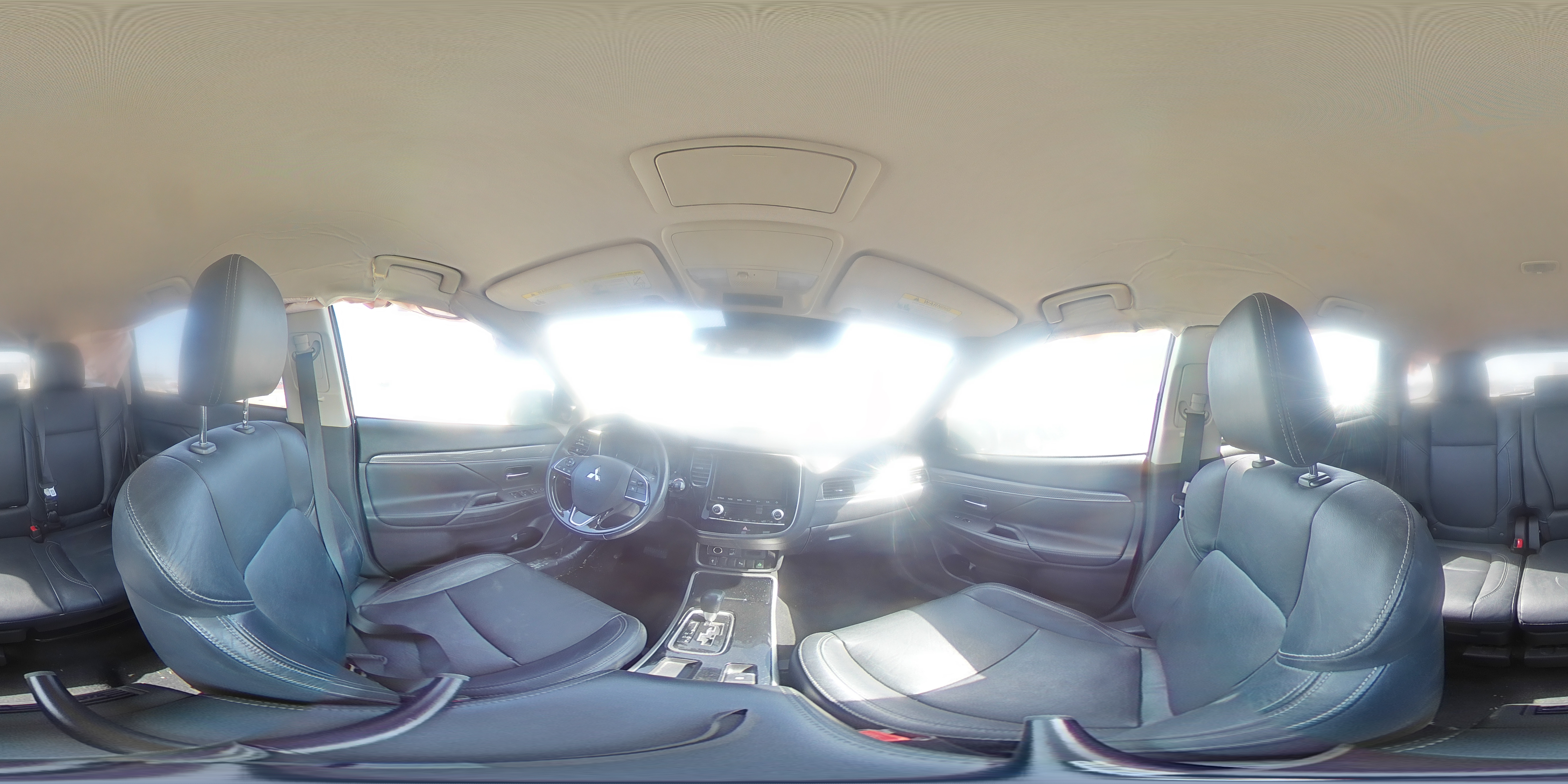 2020 Mitsubishi Outlander - Image 14