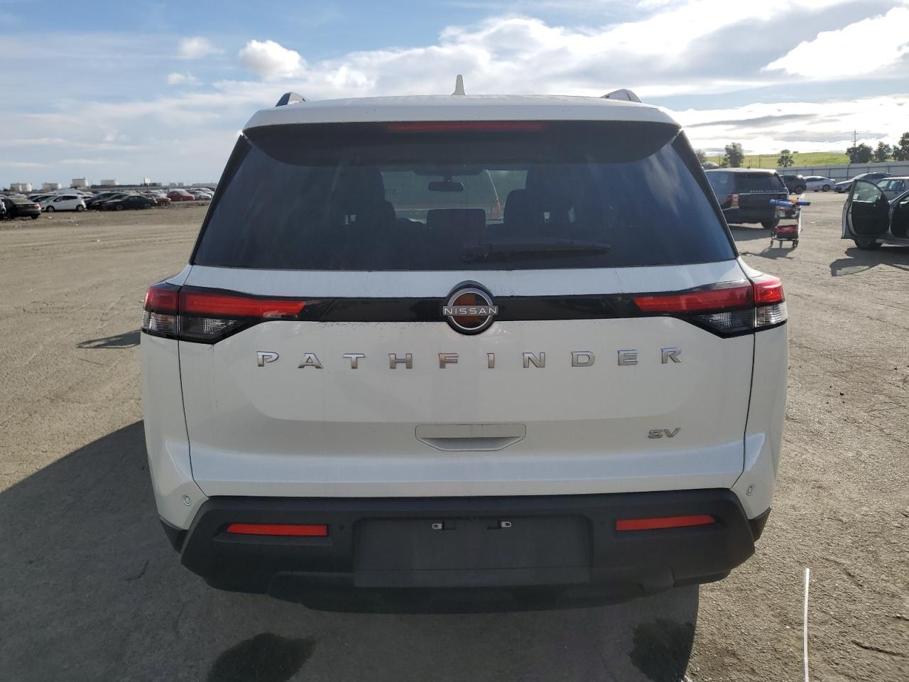 2024 Nissan Pathfinder - Image 6