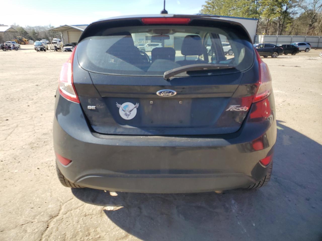 2014 Ford Fiesta - Image 6