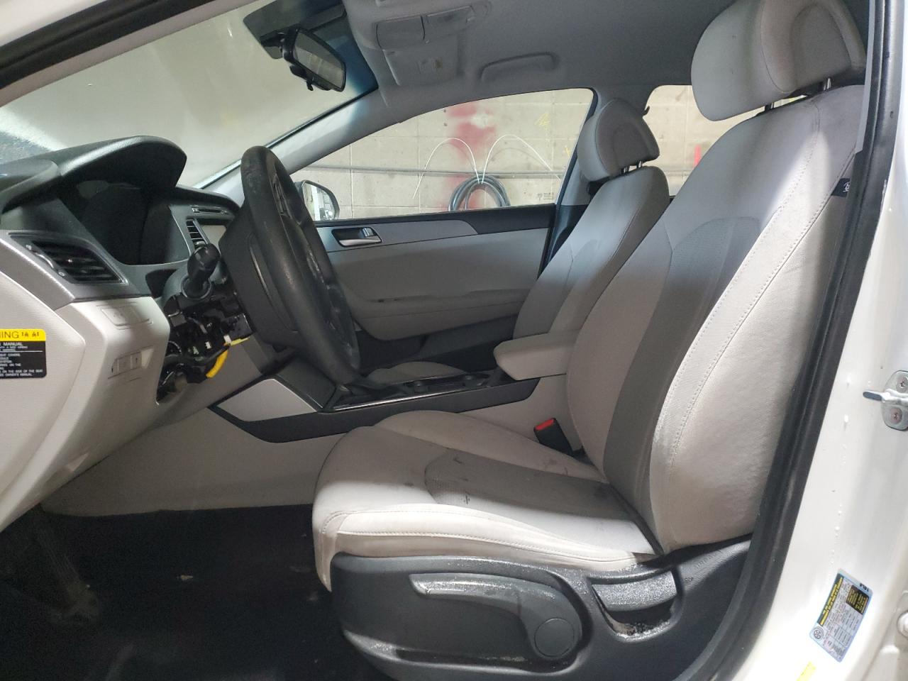 2017 Hyundai Sonata - Image 7