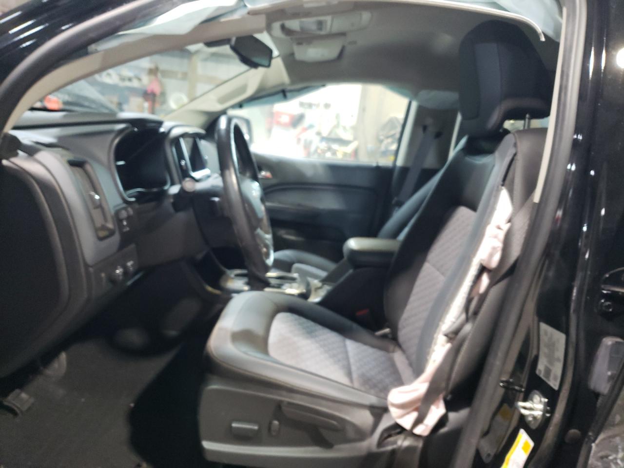 2022 Chevrolet Colorado - Image 7