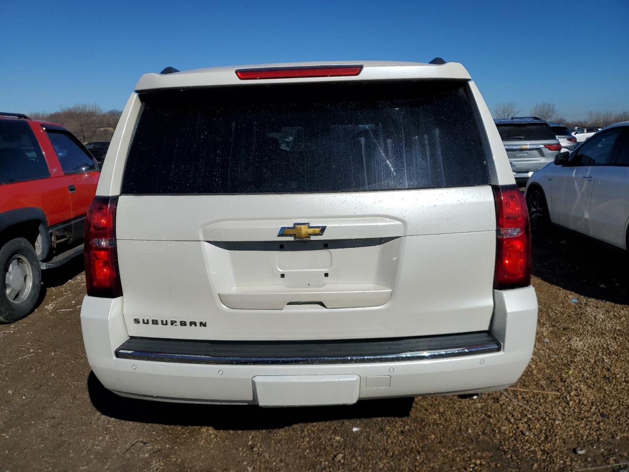 2015 Chevrolet Suburban - Image 6