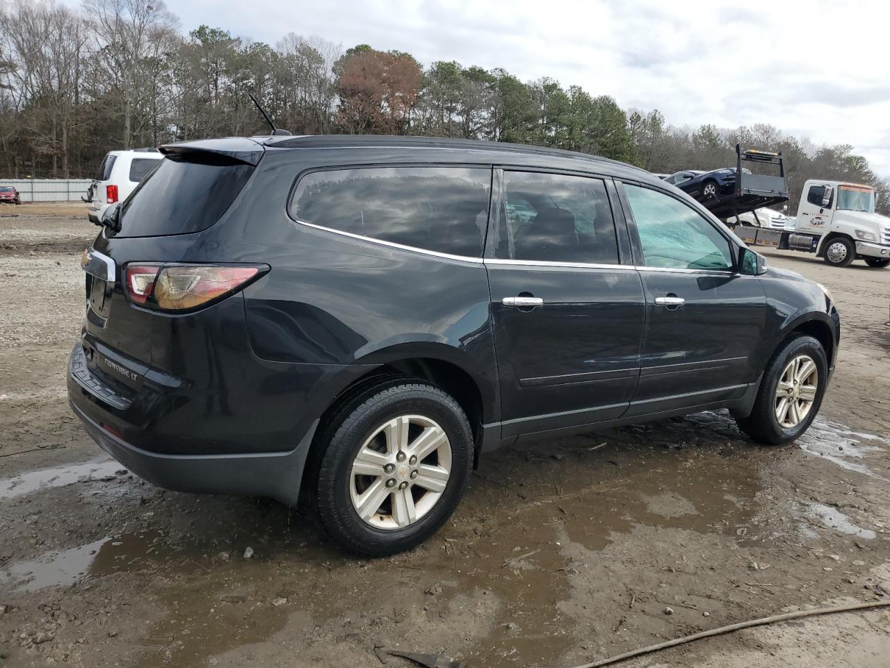 2014 Chevrolet Traverse - Image 3