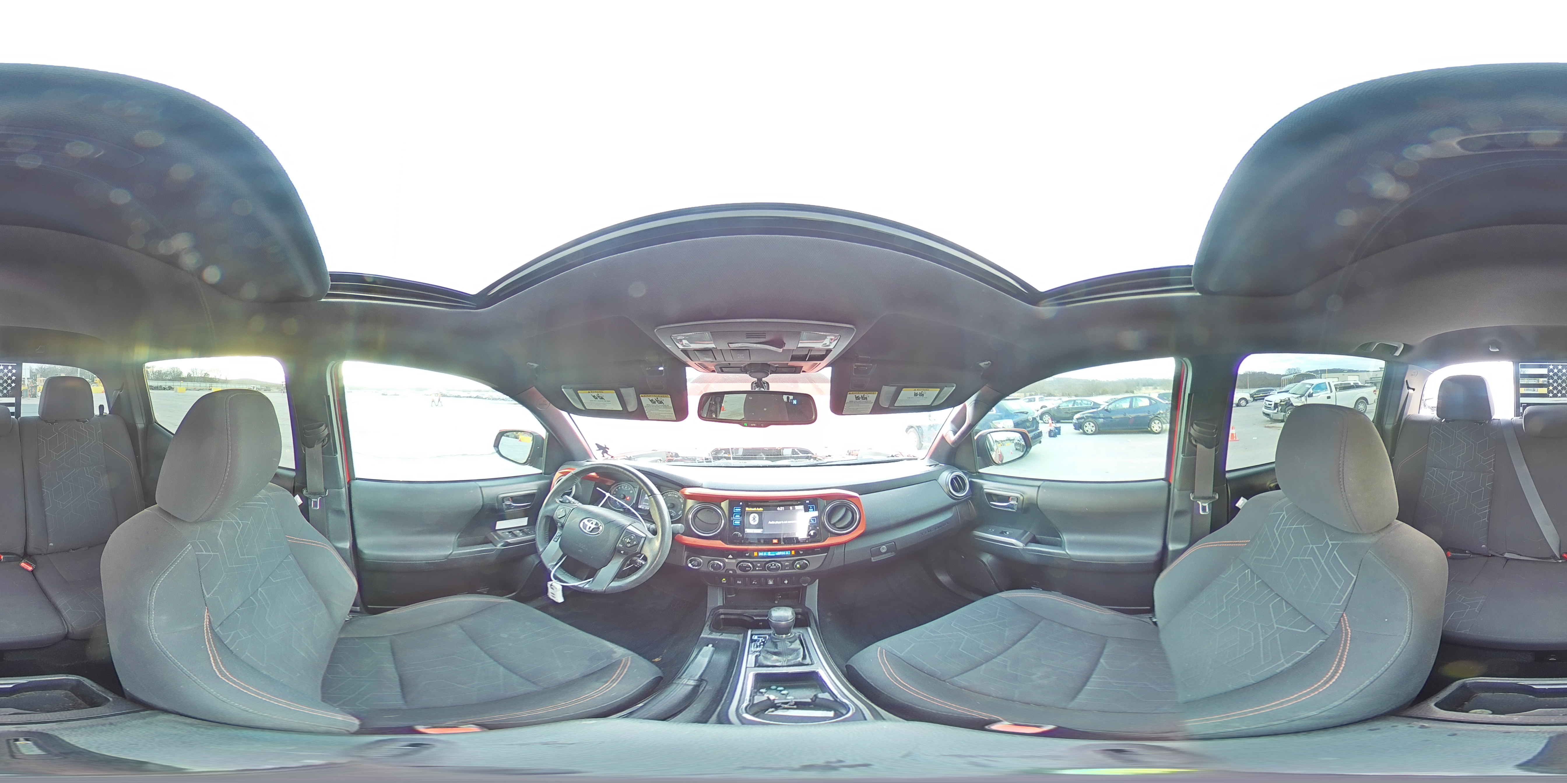 2016 Toyota Tacoma - Image 12