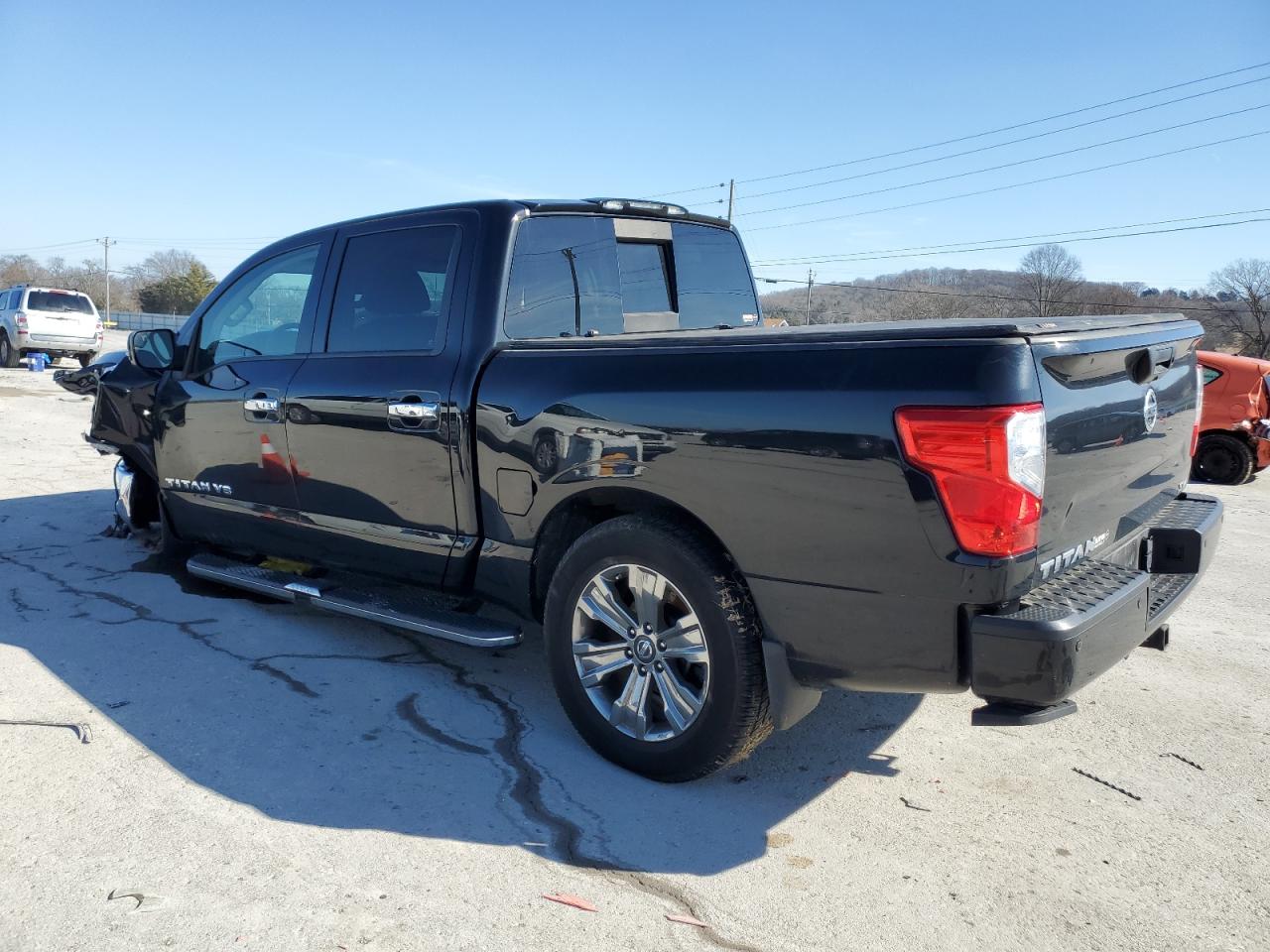 2019 Nissan Titan - Image 2