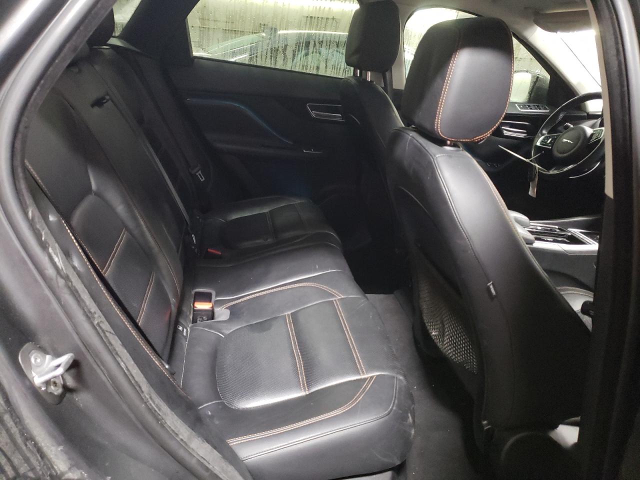 2018 Jaguar F-Pace - Image 10